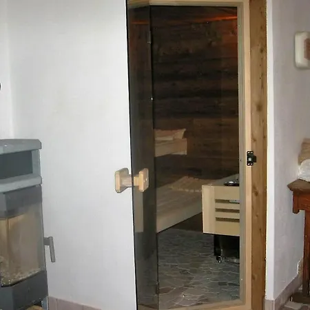 Zirbenholzhaus Mit Sauna & Eingezaeuntem Garten *