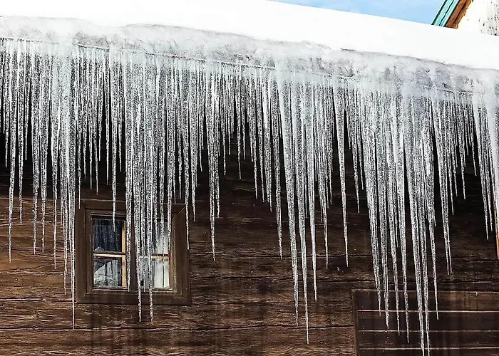 Dom wakacyjny Zirbenholzhaus Mit Sauna & Eingezaeuntem Garten Aschau im Chiemgau