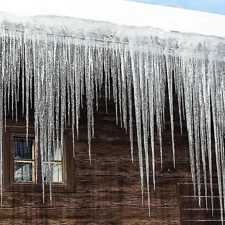 Dom wakacyjny Zirbenholzhaus Mit Sauna & Eingezaeuntem Garten Aschau im Chiemgau